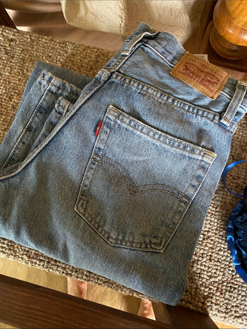 Levi's RIB CAGE distressed wide legClassic Blue Denim Jeans - Light Blue